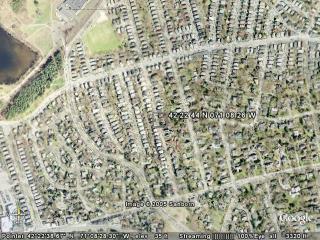 42 22 44 N 071 08 26 W