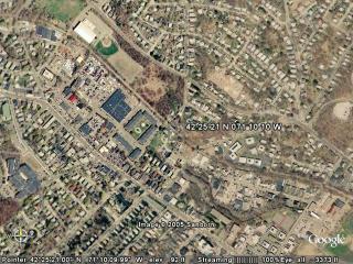42 25 21 N 071 10 10 W