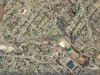 42 25 34 N 071 10 29 W