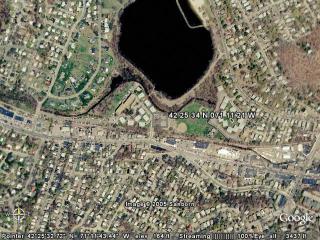 42 25 34 N 071 11 21 W