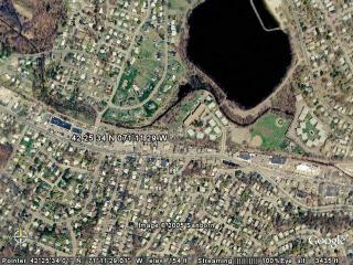 42 25 34 N 071 11 29 W
