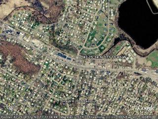 42 25 34 N 071 11 40 W
