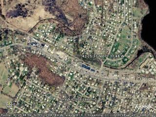 42 25 37 N 071 11 48 W