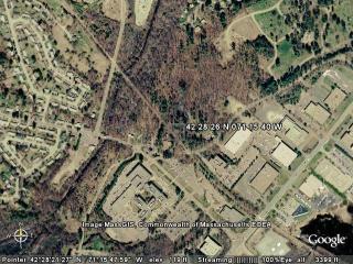 42 28 26 N 071 15 40 W